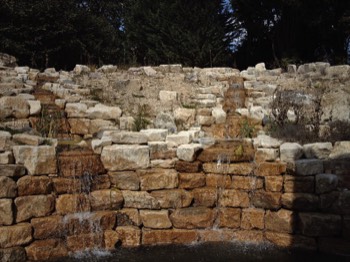  Interesting use of natural stone 